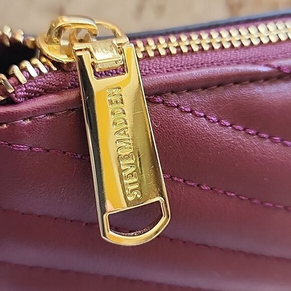 Plum Steve Madden Quilted Blexi Crossbody Bag - Picture 4 of 12